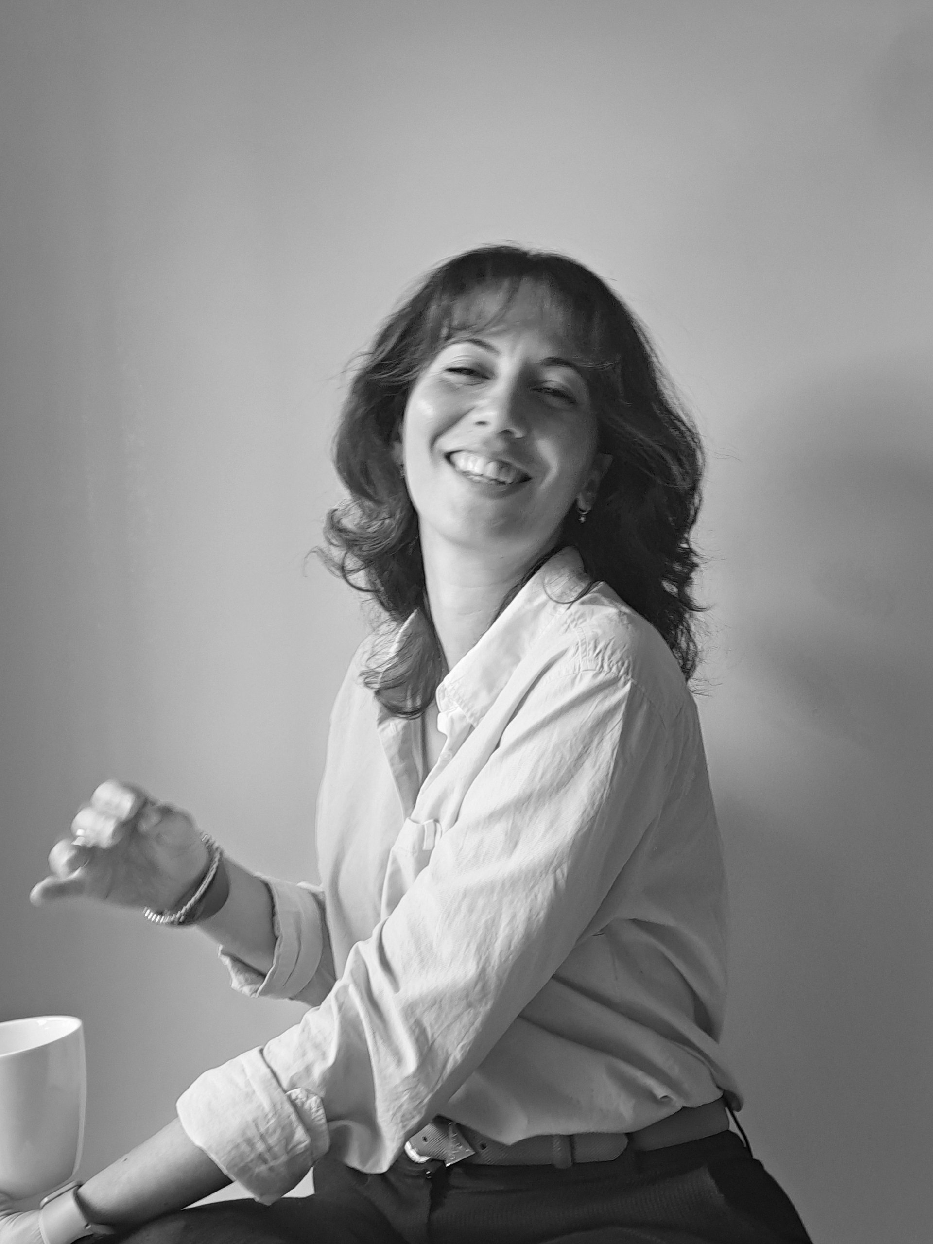 Retrato en blanco y negro de Silvia Luque, psicóloga en Donostia